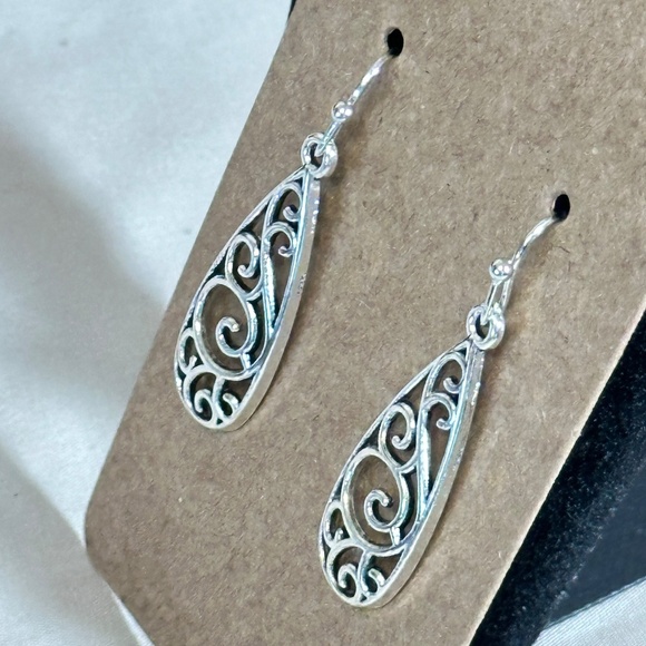 2/$20 Silver tone long thin water droplet filigree hook earrings - Picture 8 of 11